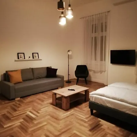Διαμέρισμα Luxury New Cozy Flat At Dob Street Nearby Gozsdu Court *