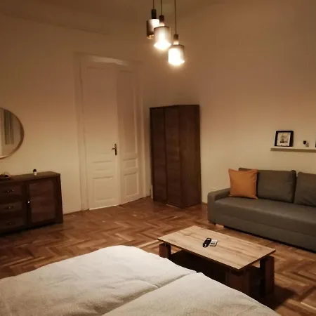 Apartment Luxury New Cozy Flat At Dob Street Nearby Gozsdu Court Budapest