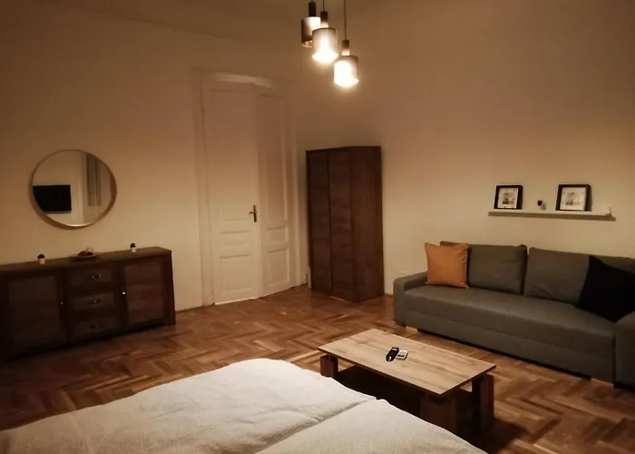 公寓 Luxury New Cozy Flat At Dob Street Nearby Gozsdu Court 布达佩斯